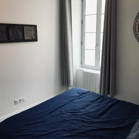 2 Chambres, 50 M Et Commerces Et Parking * Les Sables-d'Olonne